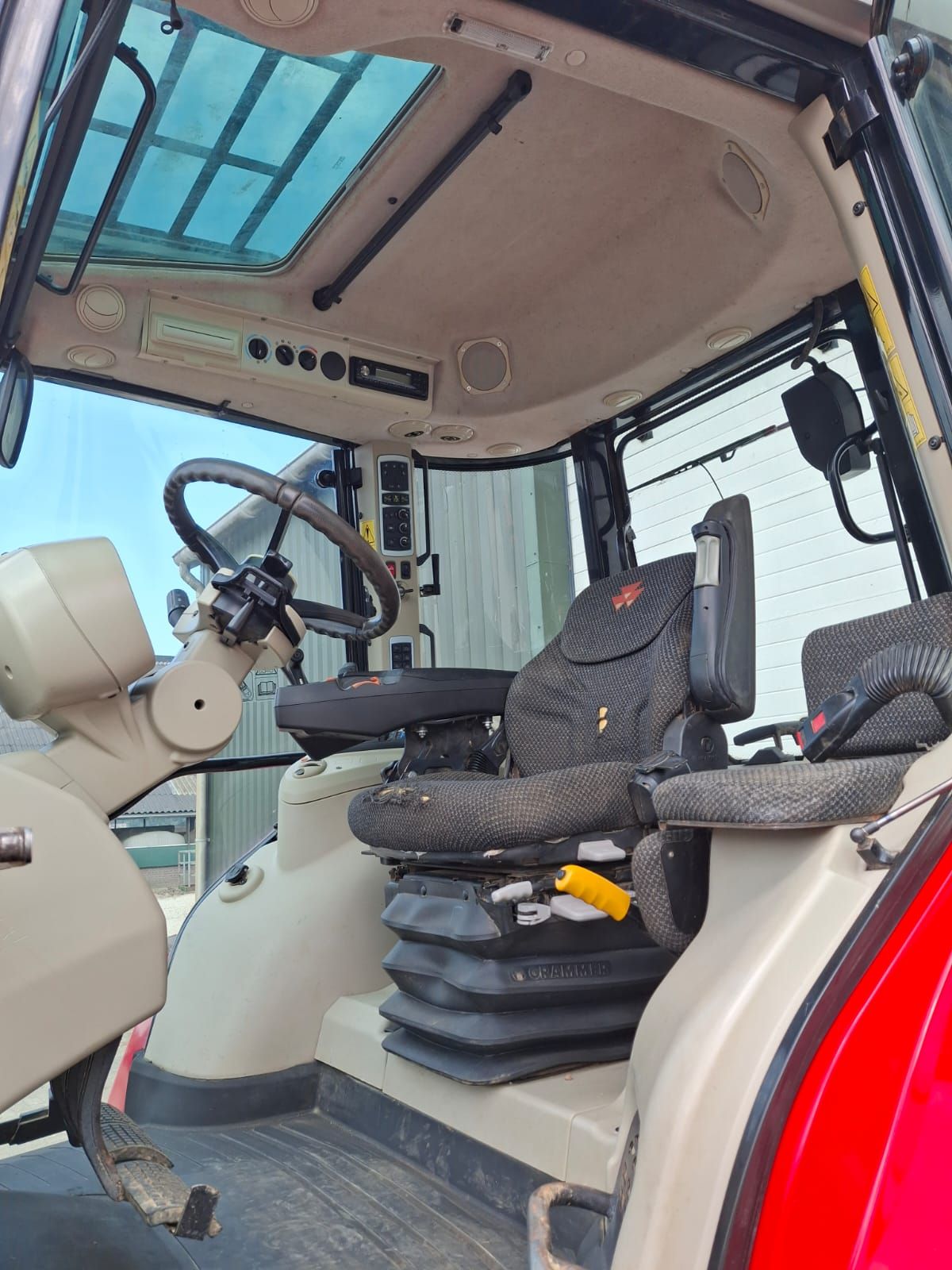 Massey Ferguson 6713S
