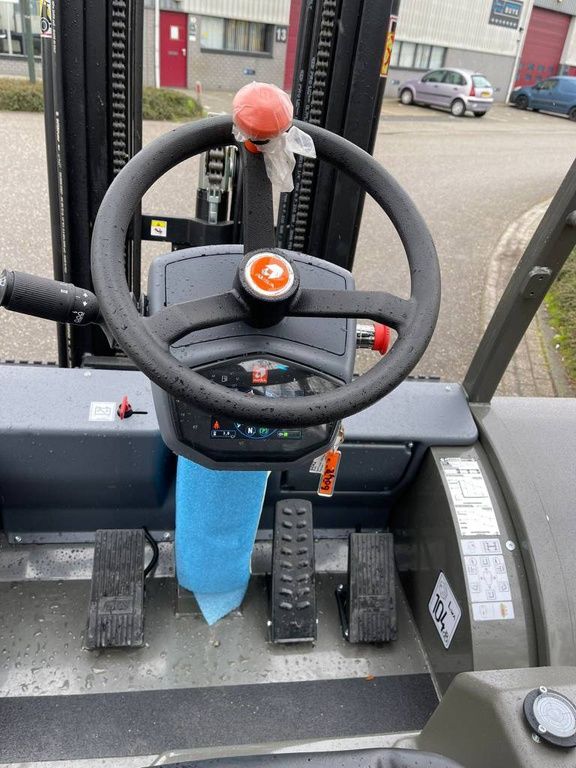 AUSA C 251 H x4