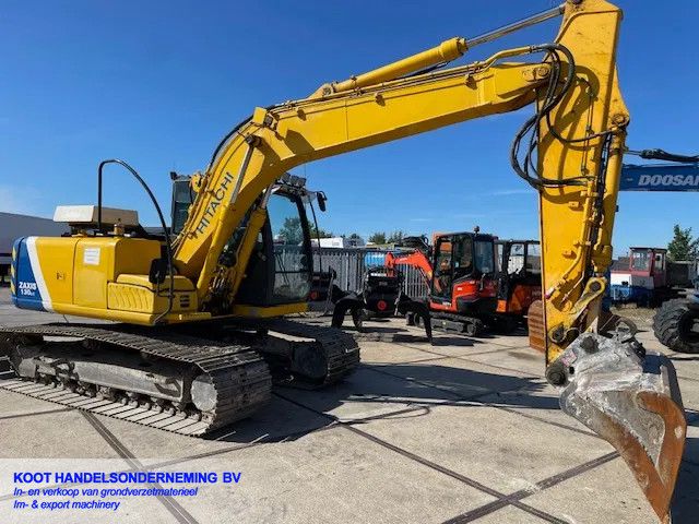 Hitachi ZX 130LCN-3 Dutch machine