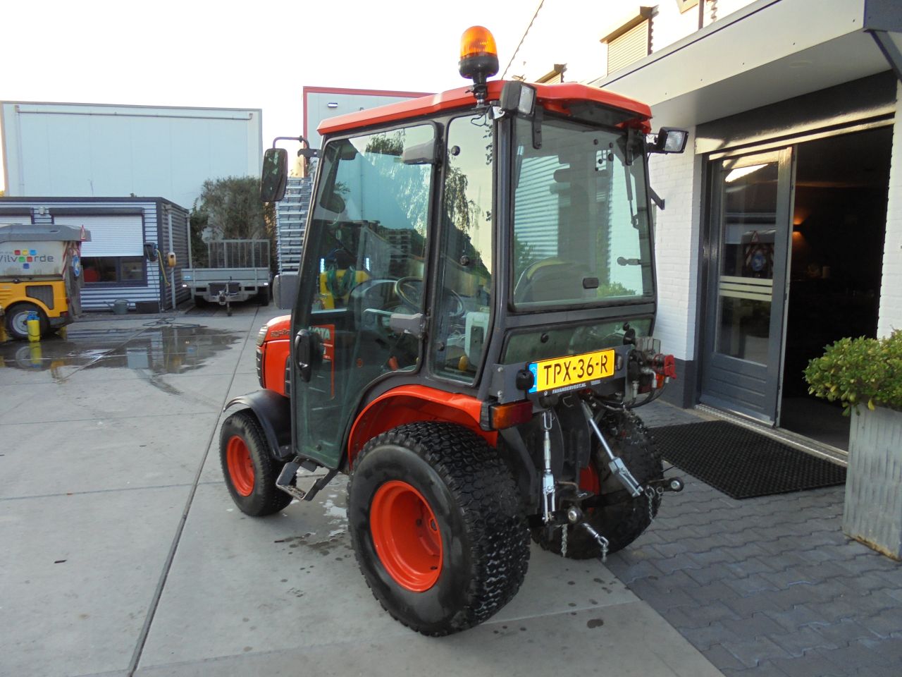 Kubota B2530,airco/bi speed