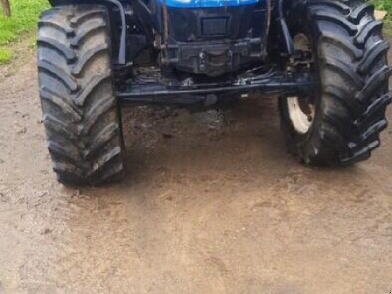 New Holland T6020