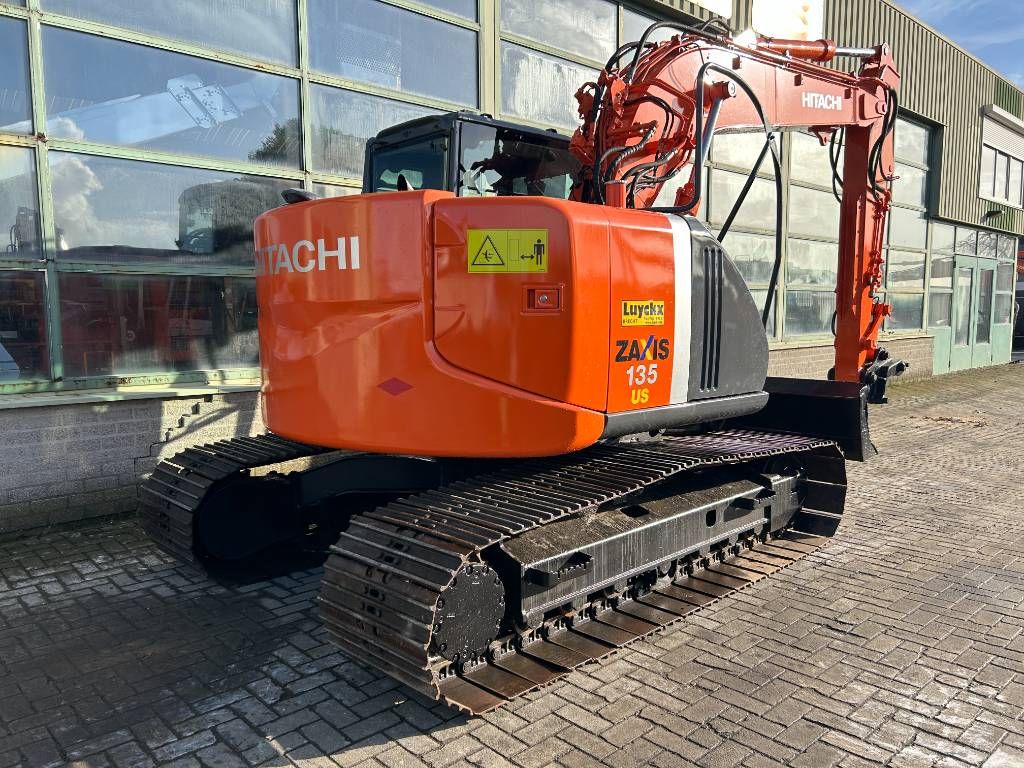 Hitachi Zaxis 135US-3