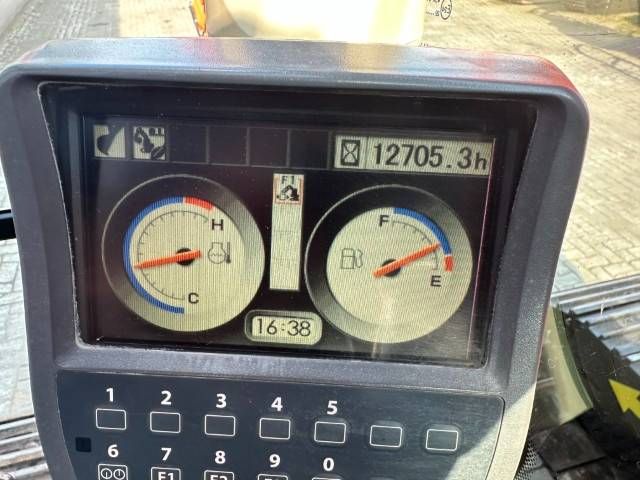 Hitachi Zaxis 225 US LC-3