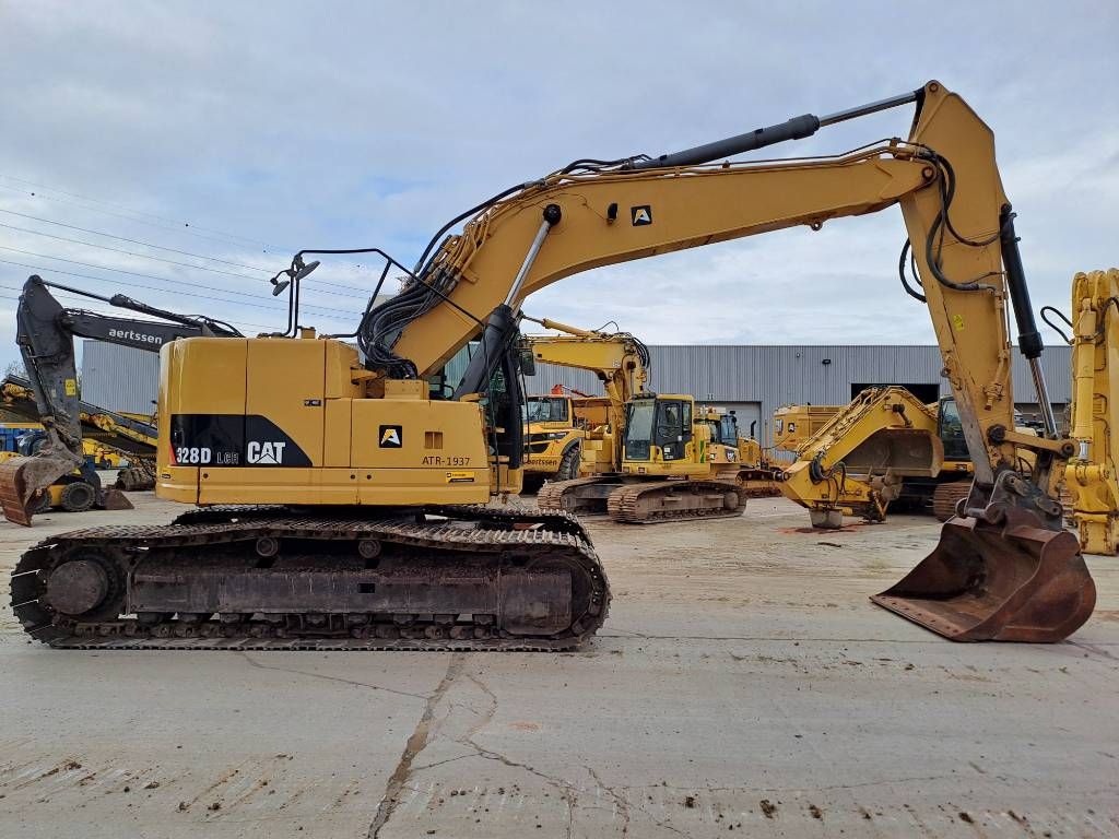 CAT 328 D LCR