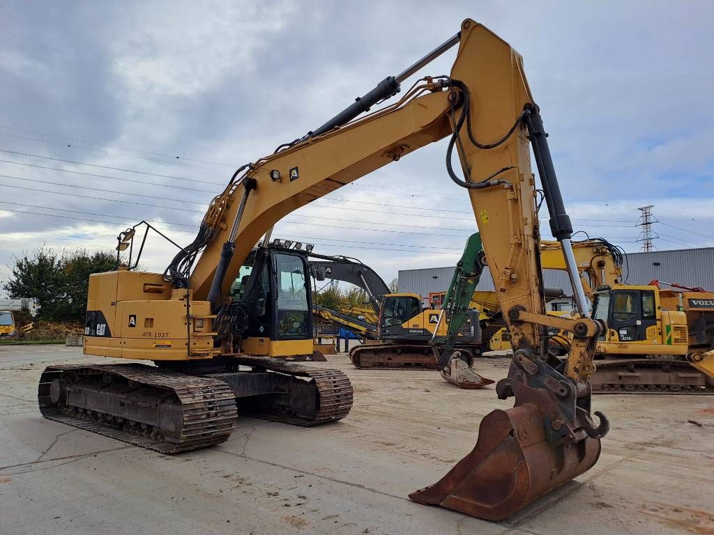 CAT 328 D LCR