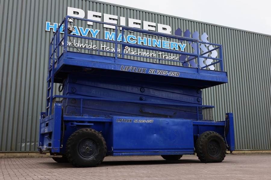 Liftlux SL205-25D4WDS/P Diesel, 4x4 Drive, Hydraulic Deck