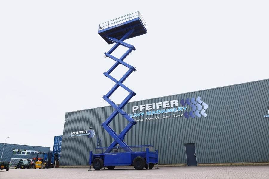 Liftlux SL205-25D4WDS/P Diesel, 4x4 Drive, Hydraulic Deck