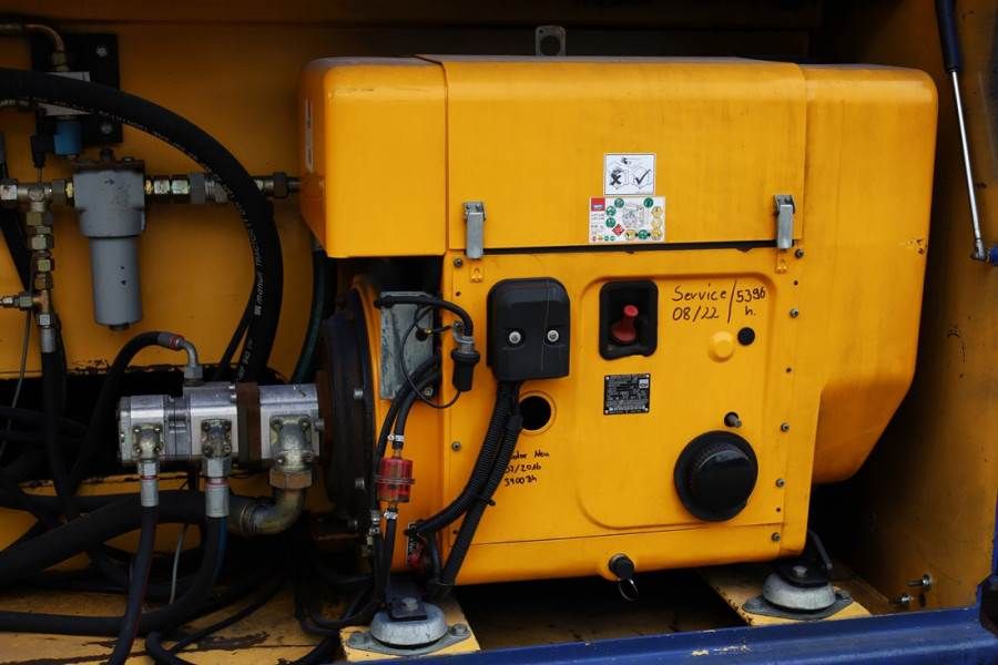 Liftlux SL205-25D4WDS/P Diesel, 4x4 Drive, Hydraulic Deck