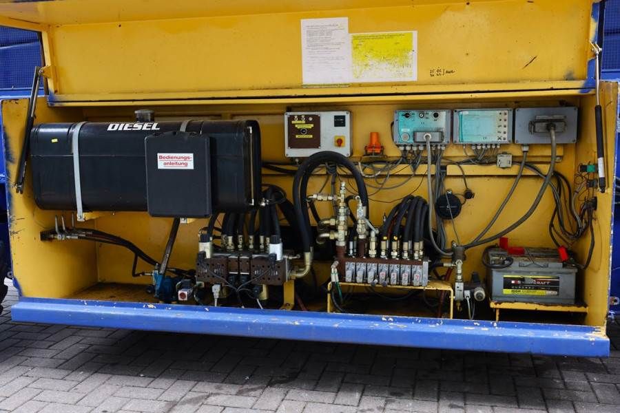 Liftlux SL205-25D4WDS/P Diesel, 4x4 Drive, Hydraulic Deck