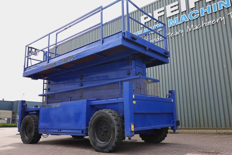 Liftlux SL210-25 D4WD S/P Diesel, Hydraulic Deck Extension