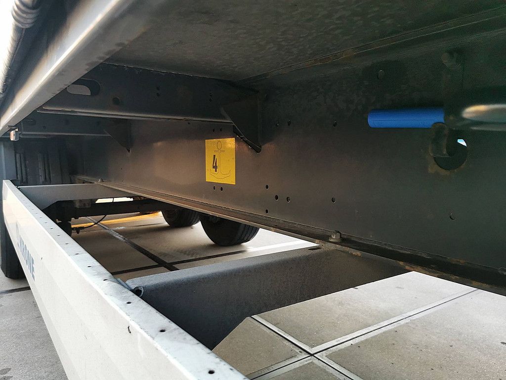 KRONE SDP 02 bär 2 tons taillift