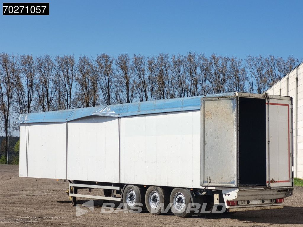 Carnehl CSS/AL 3 axles 92m3 Lift Axle Door in headboard