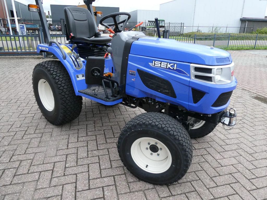 Iseki TM3267E 4wd / 0001 Draaiuren / Actieprijs