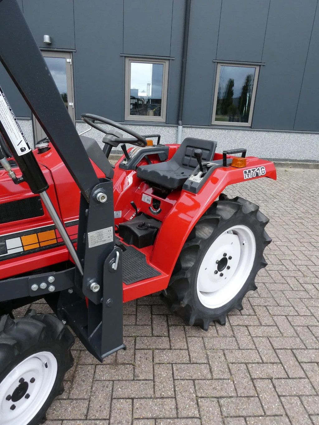 Mitsubishi MT16 4wd / 0756 Draaiuren / Voorlader