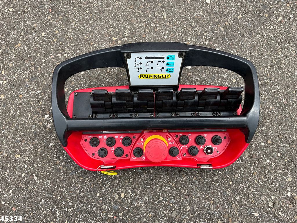 MAN TGS 28.320 Palfinger 15 Tonmeter Z-kraan Just 105.229 km!