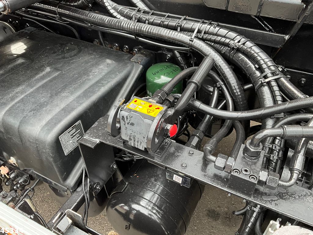 MAN TGS 28.320 Palfinger 15 Tonmeter Z-kraan Just 105.229 km!
