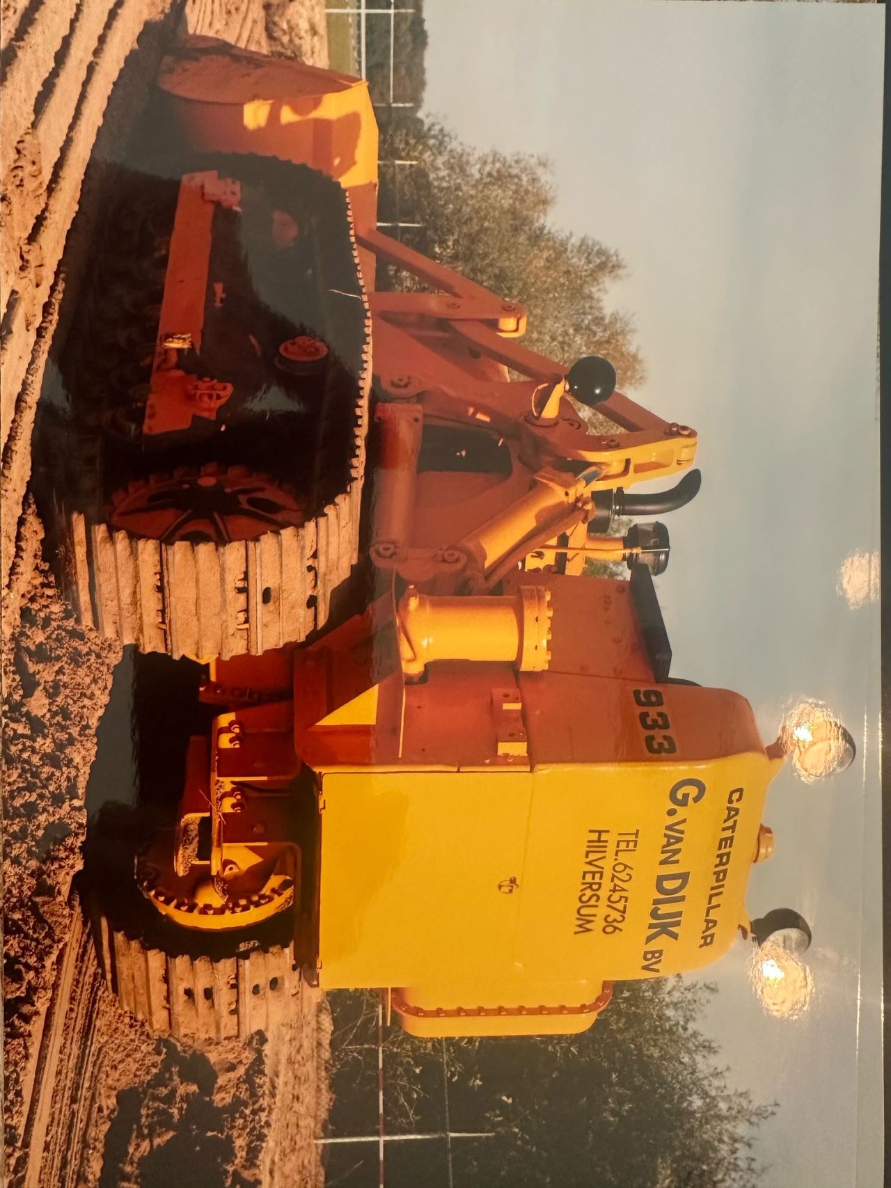 Caterpillar 933F