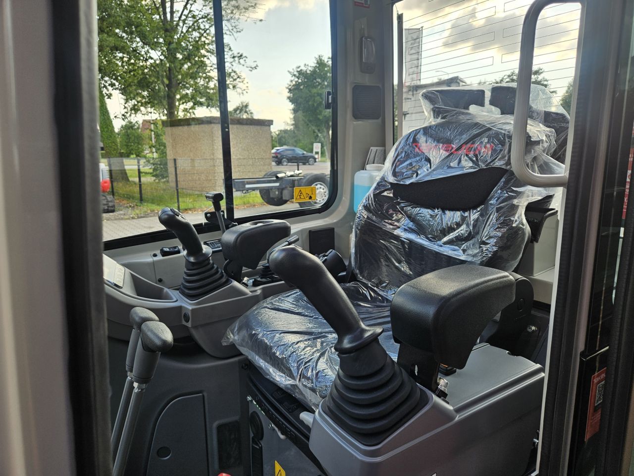 Takeuchi TB225 Extra - Nieuw