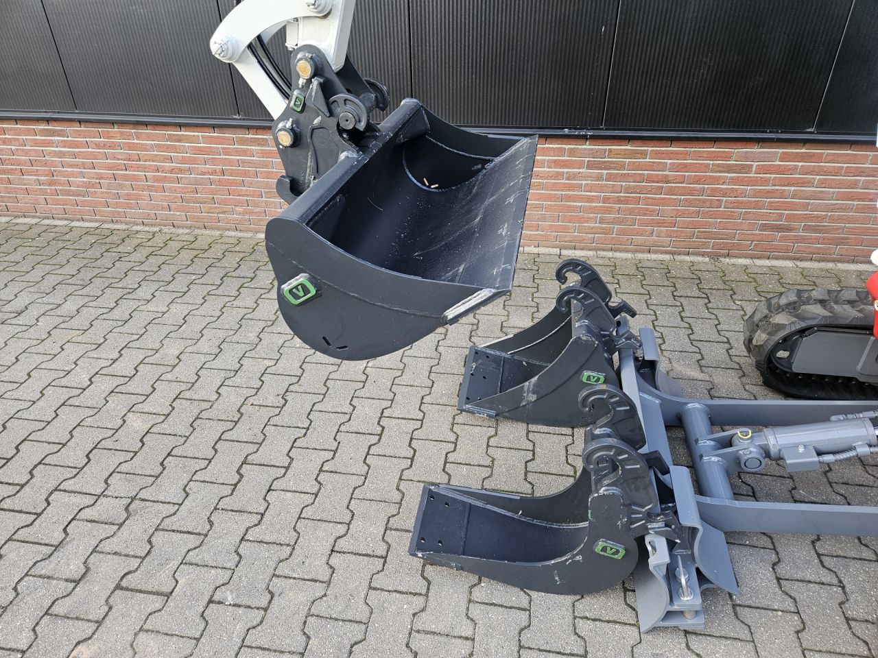 Takeuchi TB225 Extra - Nieuw