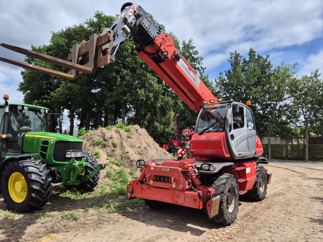 Gebruikte Manitou MRT 2150 roterende verreiker met hefhoogte 21m