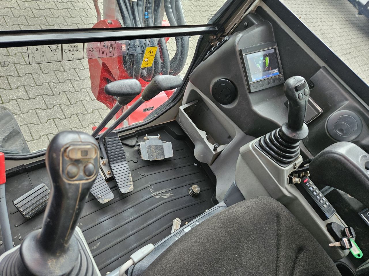 Takeuchi TB250-2 Stage V- 2600 uur