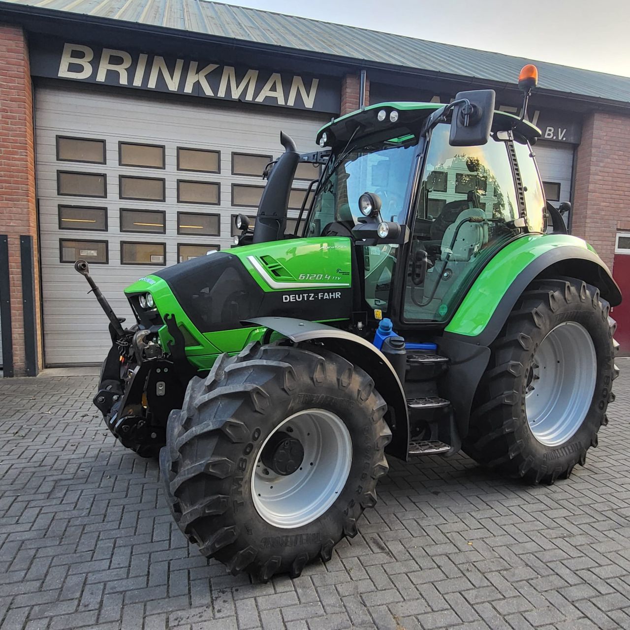 Deutz Fahr Agrotron TTV 6120.4