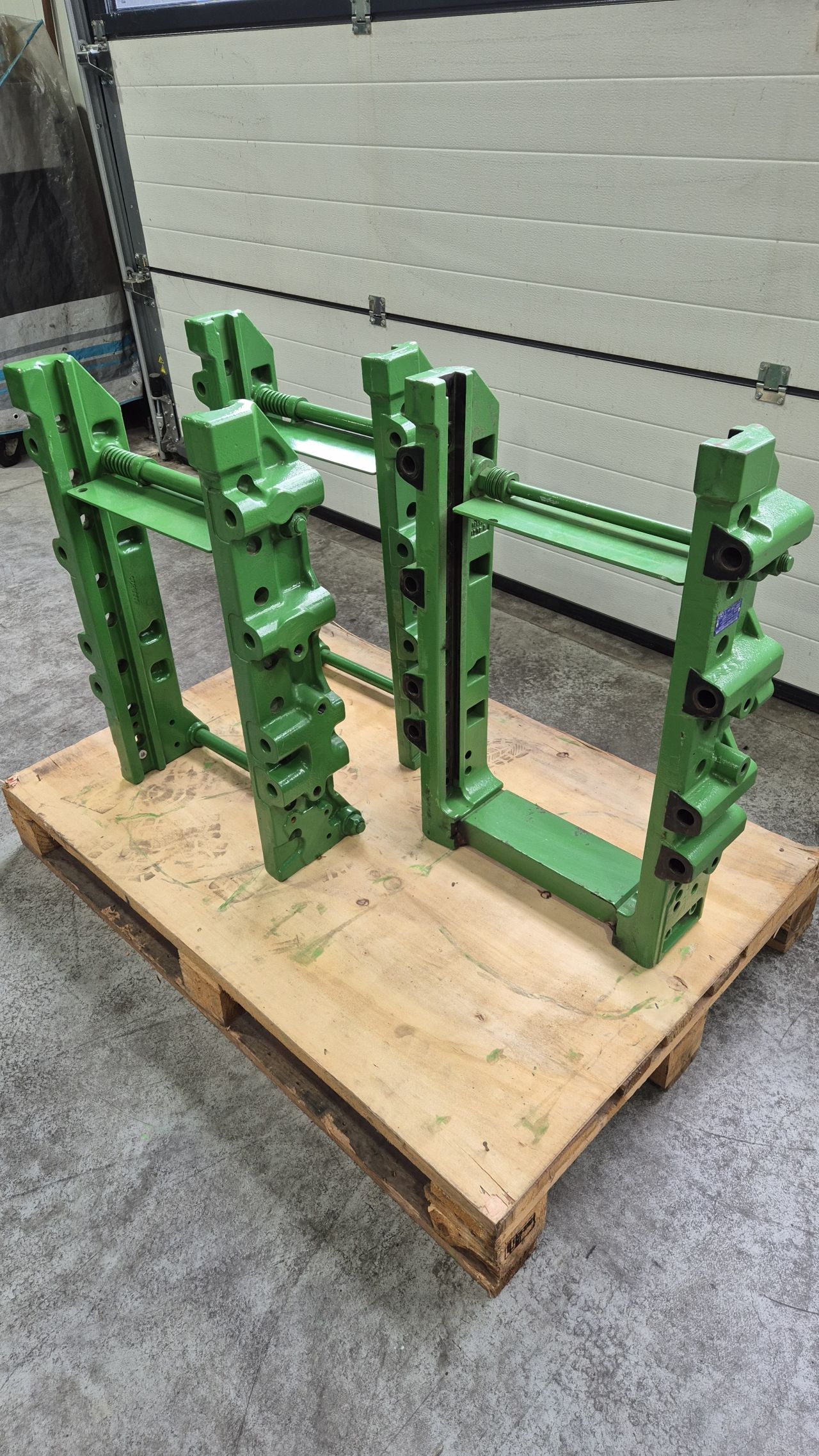 John Deere Sauermann Rockinger Trekhaak frame slede rail 8R