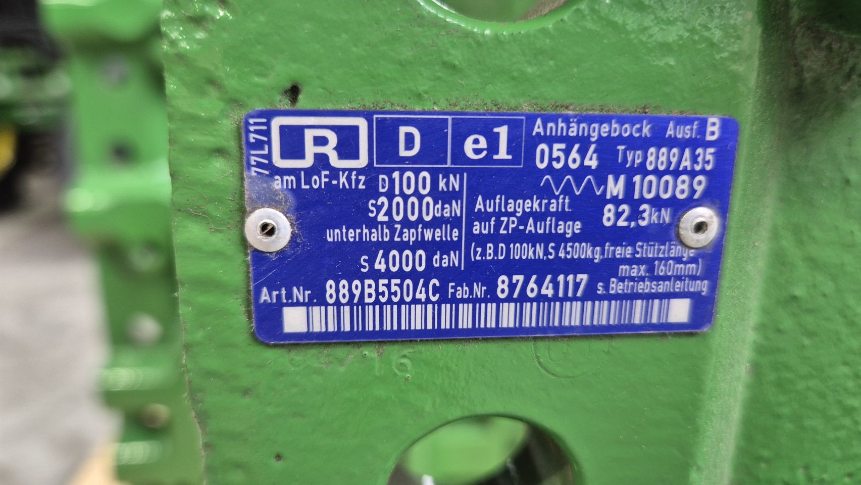John Deere Sauermann Rockinger Trekhaak frame slede rail 8R