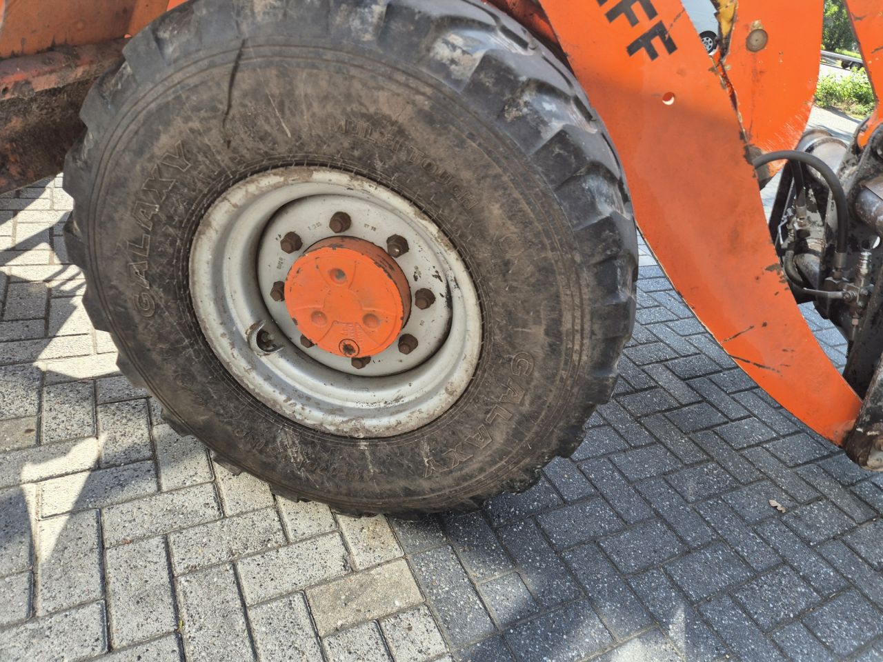 Gebruikte Schaeff SKL843 shovel met cabine
