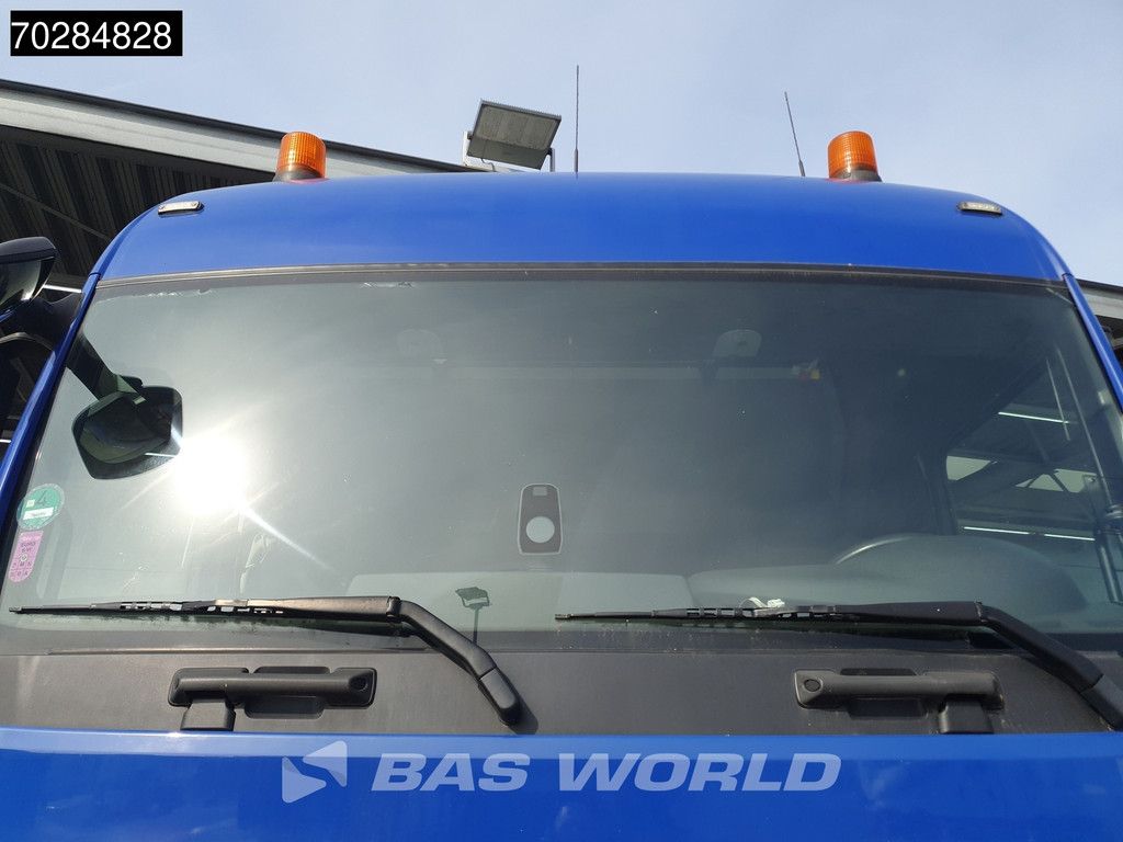 MAN TGX 18.460 4X2 XLX Mega Retarder 2x Tanks ACC Euro 6