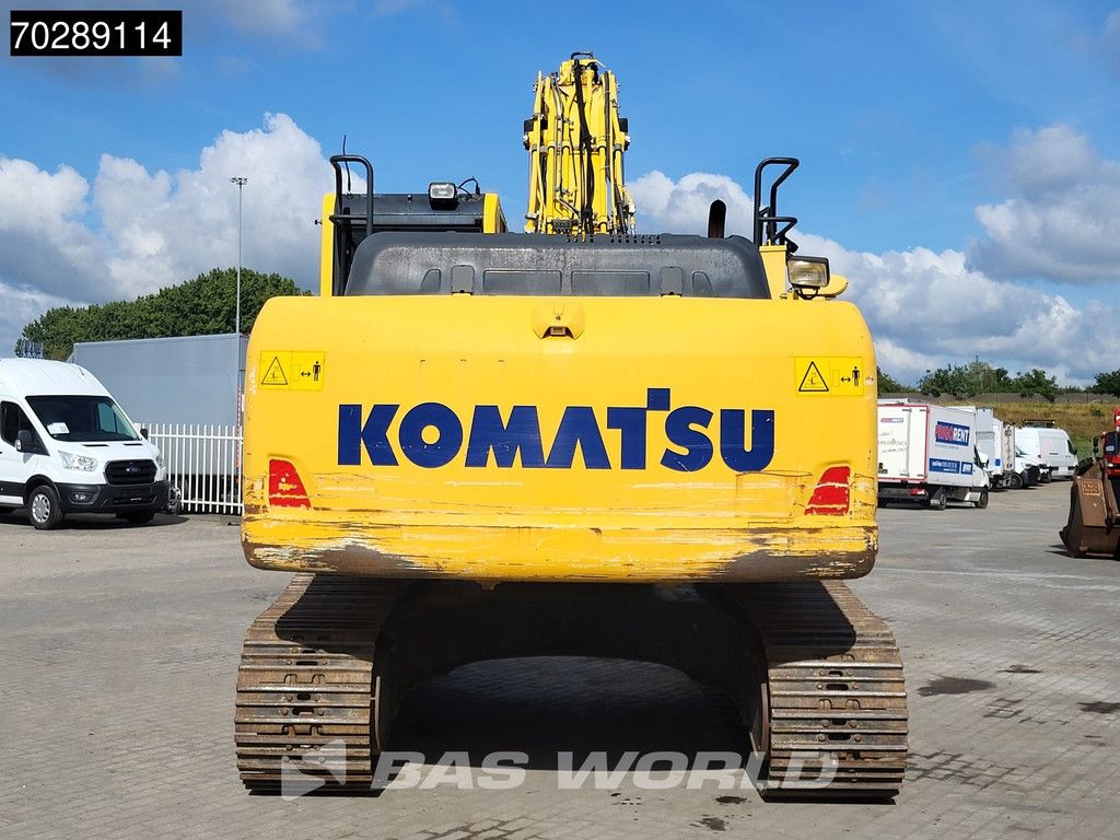 Komatsu HB215 LC -2