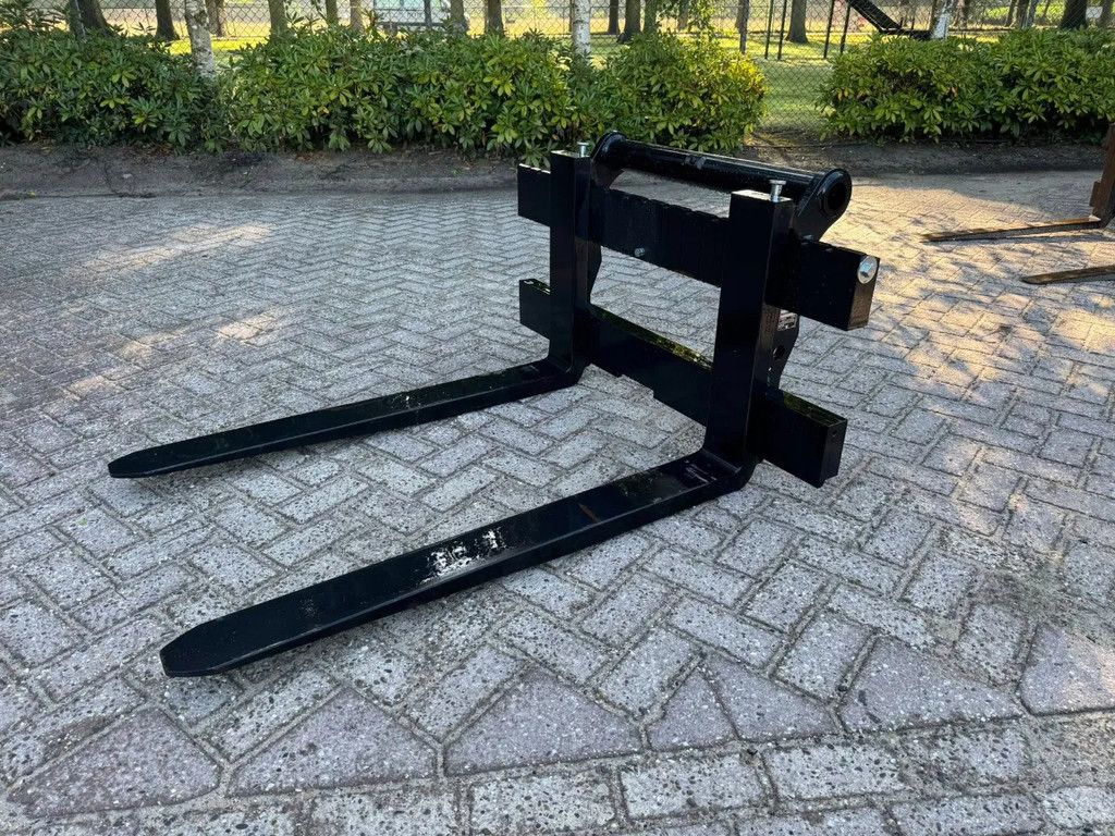 Manitou ongebruikte vorkenborden 4500kg