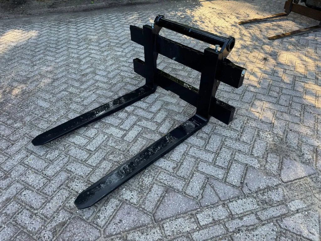 Manitou ongebruikte vorkenborden 4500kg
