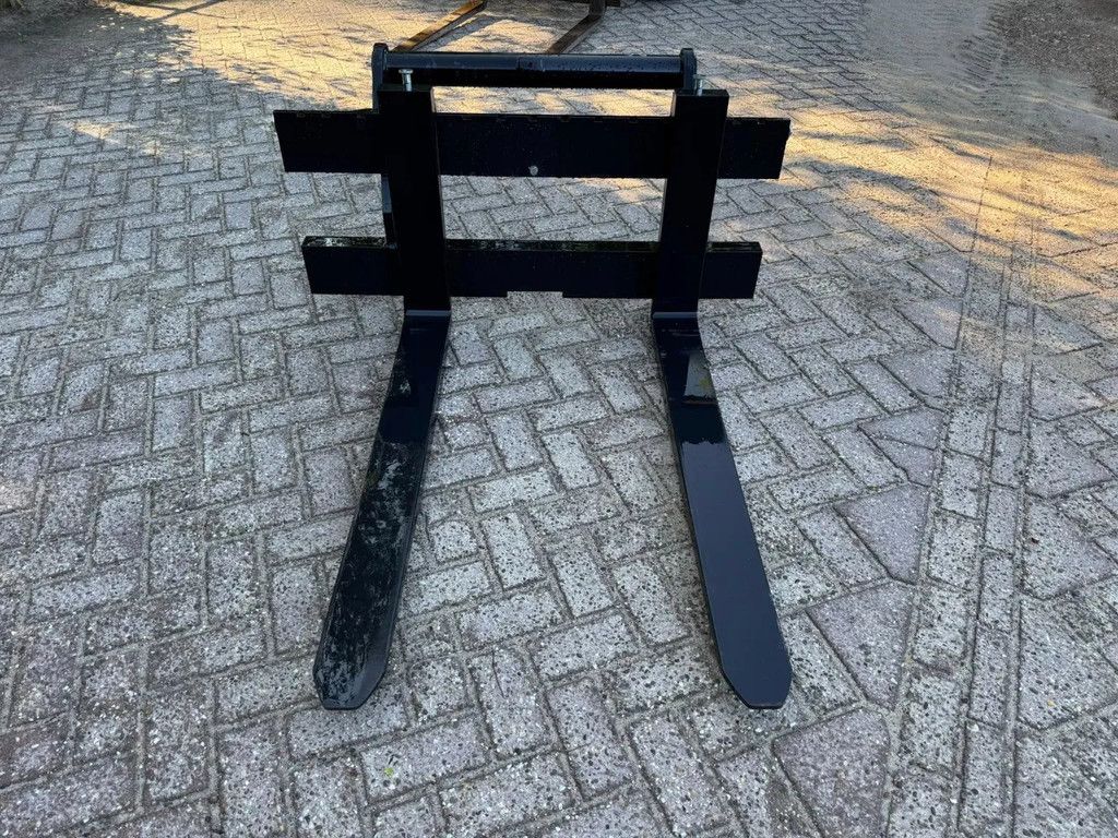 Manitou ongebruikte vorkenborden 4500kg