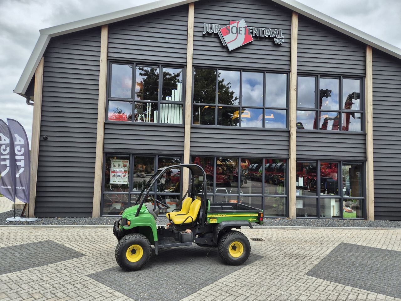 Gebruikte JOHN DEERE GATOR HPX 4 x 4