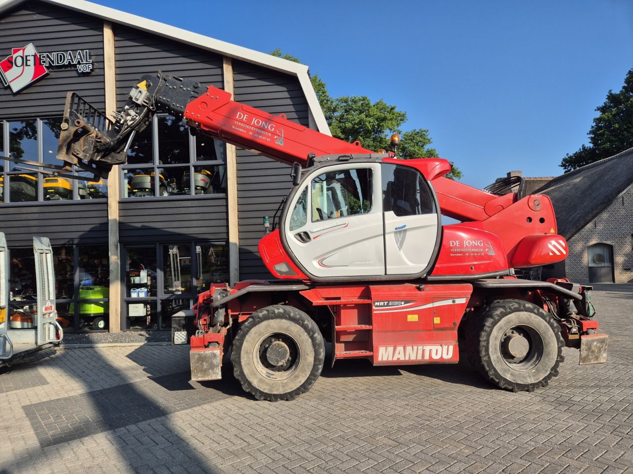 Gebruikte MANITOU MRT 2150+ privilege roterende verreiker 21 m