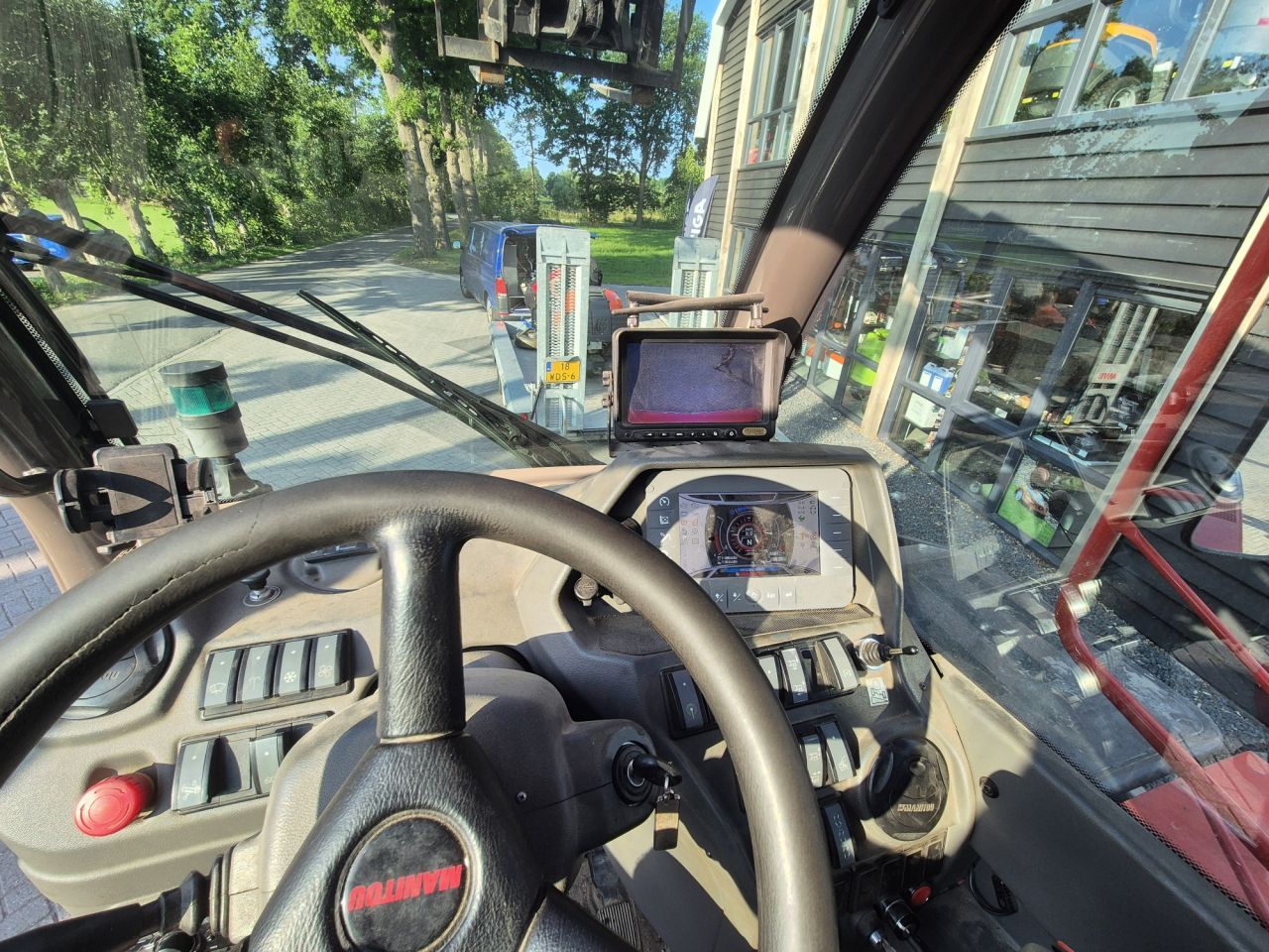 Gebruikte MANITOU MRT 2150+ privilege roterende verreiker 21 m