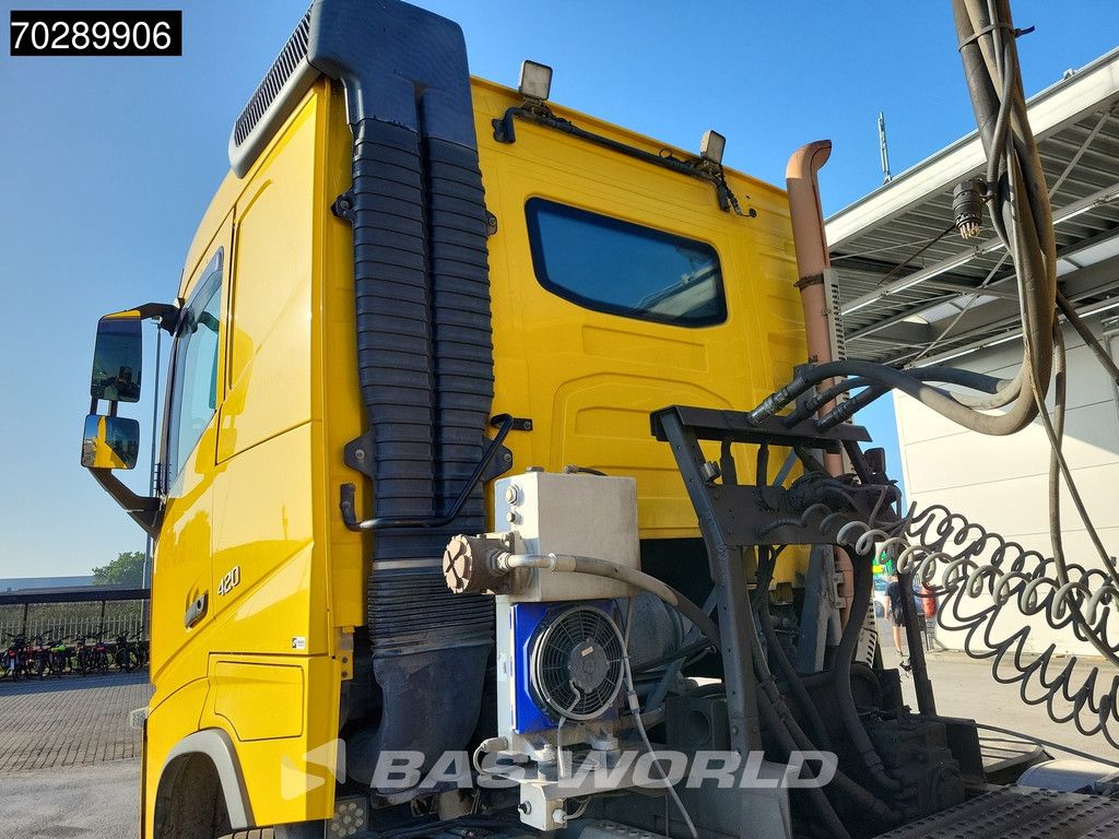 Volvo FH 420 6X4 2x Tanks PTO Hydrauliek Euro 6