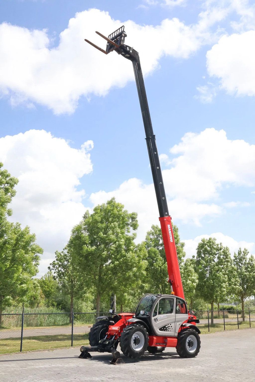 Manitou MT 1335 EASY 75D | FORKS | LOW HOURS