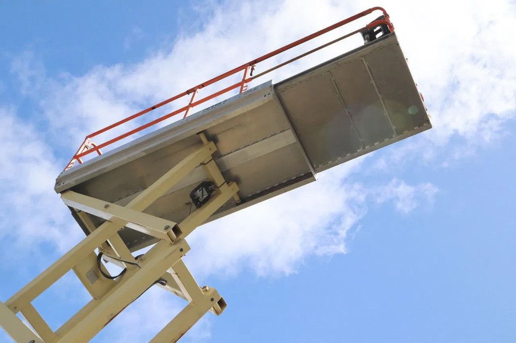 JLG 2646 ES | 10 METER | 450 KG