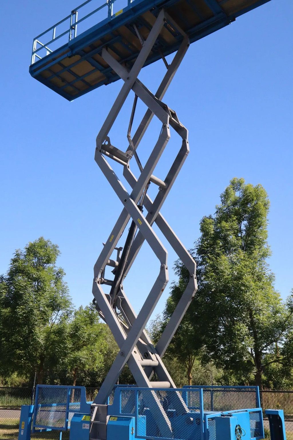 Genie GS-3384 RT | 12 METER | 1.134 KG