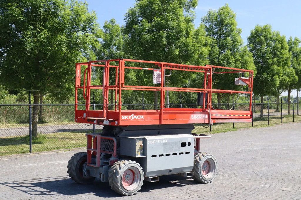 Skyjack SJ 6832 RTE | 12 METER | 454 KG
