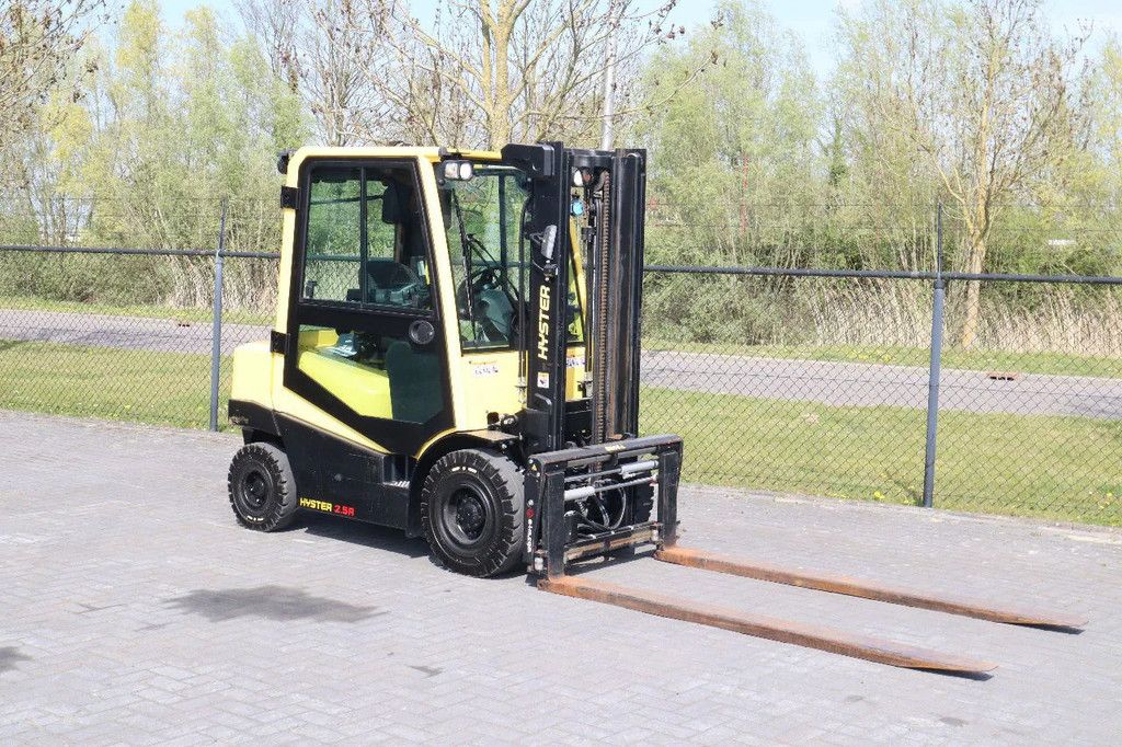 Hyster H2.5 A | BOOM SUSPENSION | SIDESHIFT | FORK EXTENTIONS | FORK POSITIONERS