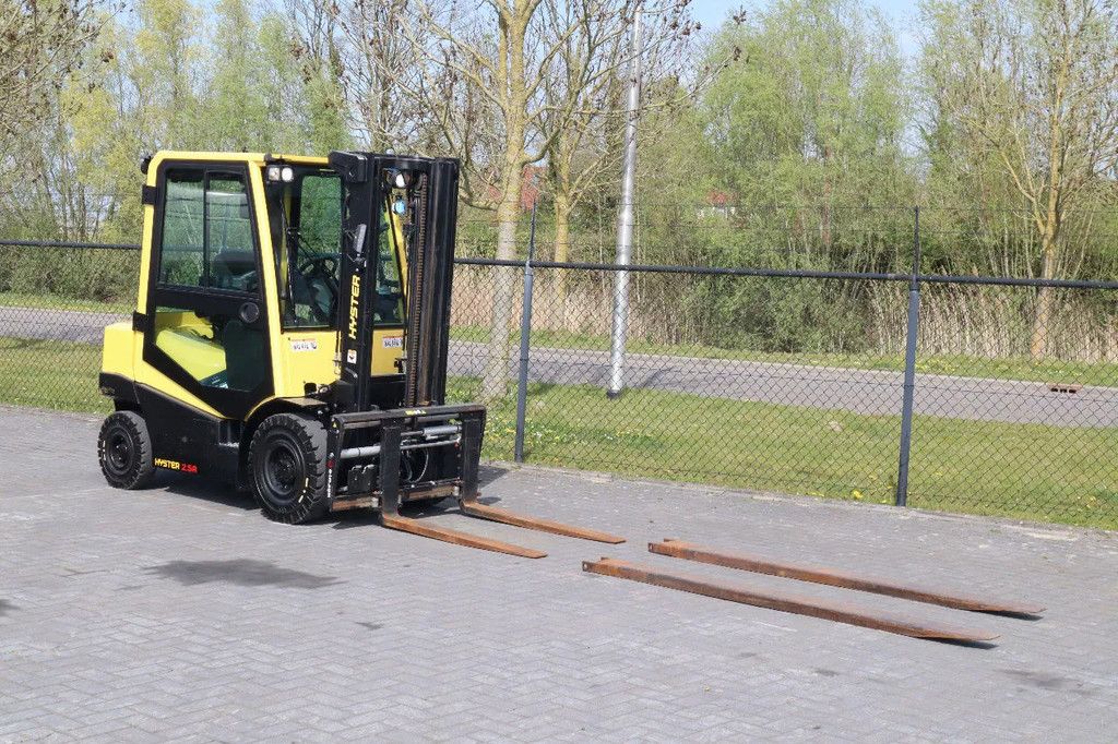 Hyster H2.5 A | BOOM SUSPENSION | SIDESHIFT | FORK EXTENTIONS | FORK POSITIONERS