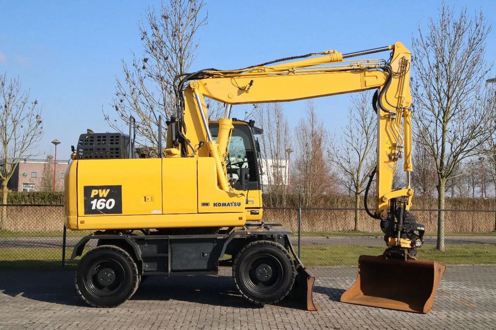 Komatsu PW160-11 | ENGCON TILTROTATOR | BUCKET | TRAILER HYDR.