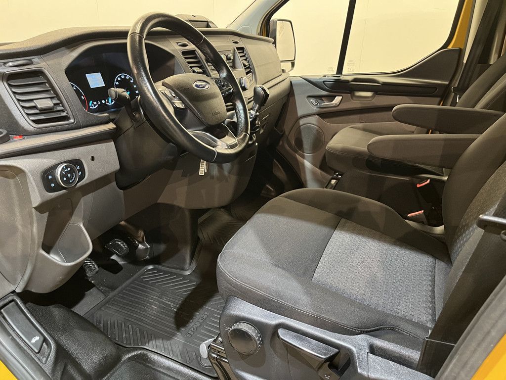 Ford Transit Custom 340 2.0 TDCI L2H1 Trend 130 PK / Euro 6 / Airco / Cruise Control / PDC / Trekhaak