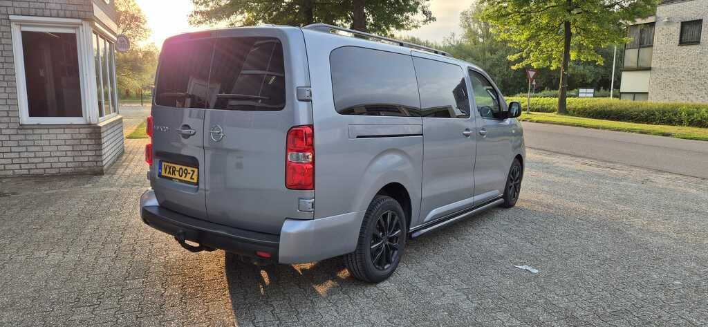 Opel Vivaro DC 2.0
