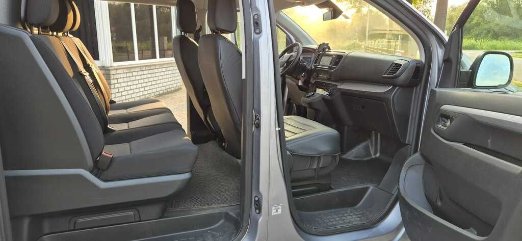 Opel Vivaro DC 2.0