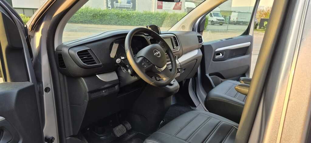 Opel Vivaro DC 2.0