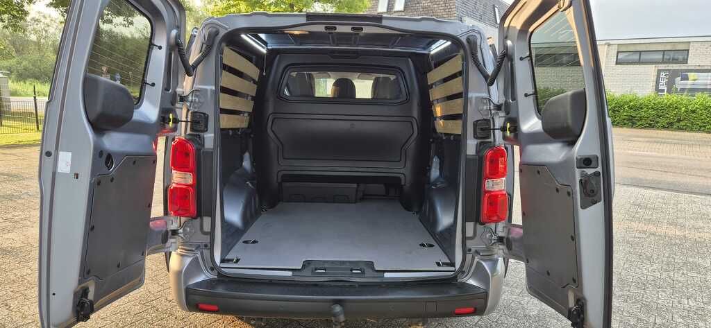 Opel Vivaro DC 2.0